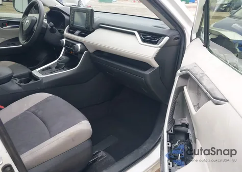 2019 Toyota Rav4 Xle z USA, uszkodzony, nr VIN JTMW1RFV0KD040055